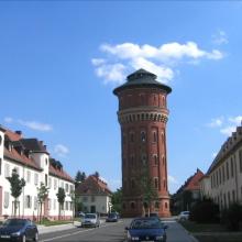 Wasserturm Speyer mit Häuserzeilen